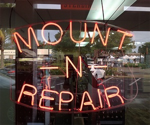 Mount-N-Repair store 